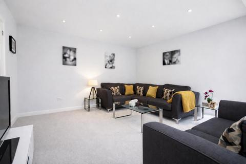 3 bedroom house for sale, Barton Way,Borehamwood