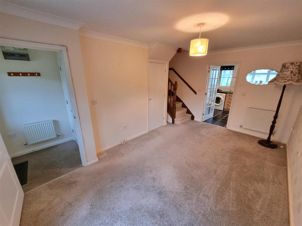 Sitting room 1.jpg