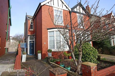 undefined, Gloucester Avenue,  Blackpool, FY1