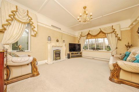 4 bedroom detached house for sale, London Road, Clacton-On-Sea