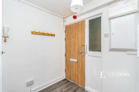 undefined, Wharncliffe Road, Southampton, Hampshire, SO19