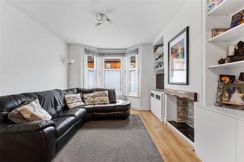 3 bedroom terraced house for sale, Kings Avenue, Hertfordshire WD18