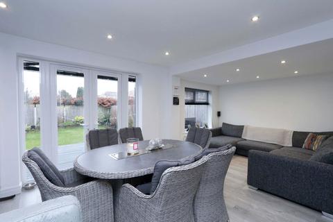 3 bedroom semi-detached house for sale, Chesterfield Road, Southport PR8