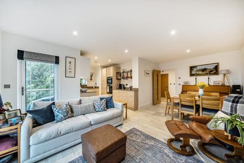 2 bedroom flat for sale, Albury Road, Guildford, GU1