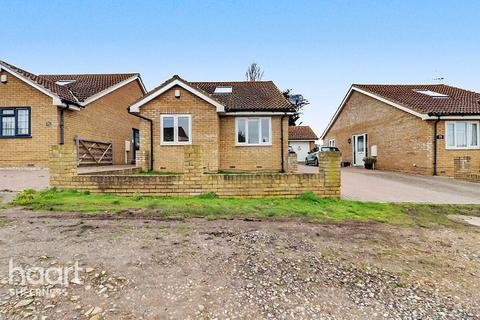 2 bedroom detached bungalow for sale, Shurland Avenue, Leysdown