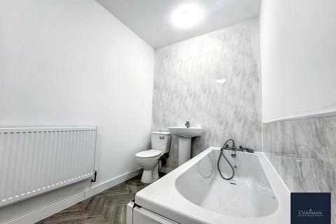 3 bedroom terraced house for sale, Miskin Road, Tonypandy, CF40