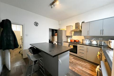 2 bedroom terraced house for sale, Coalshaw Green Road, Oldham