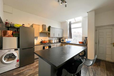 2 bedroom terraced house for sale, Coalshaw Green Road, Oldham