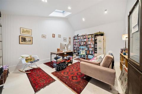 5 bedroom house for sale, Calais Street, London SE5