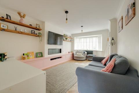 3 bedroom terraced house for sale, Foxglove Close, Burgess Hill, RH15