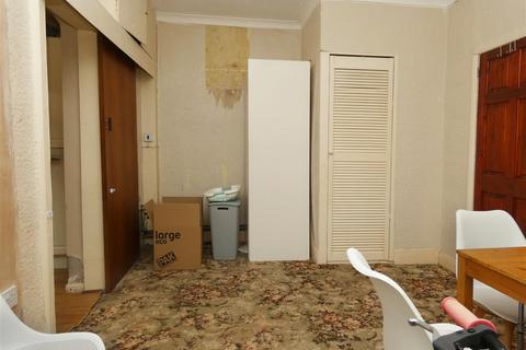 3 bedroom end of terrace house for sale, Crownway, Huyton, Liverpool