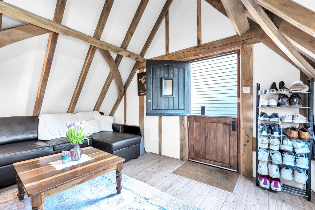 Studio Flat