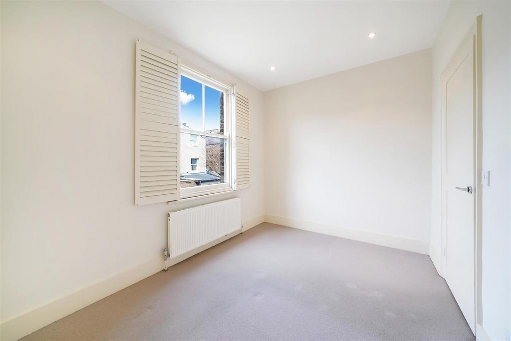 Flat D, 20 Vera Road - f8nj Le BYHDJmr SVyzn2 N.jpg
