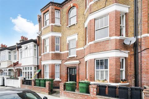 2 bedroom flat to rent, Vera Road, London