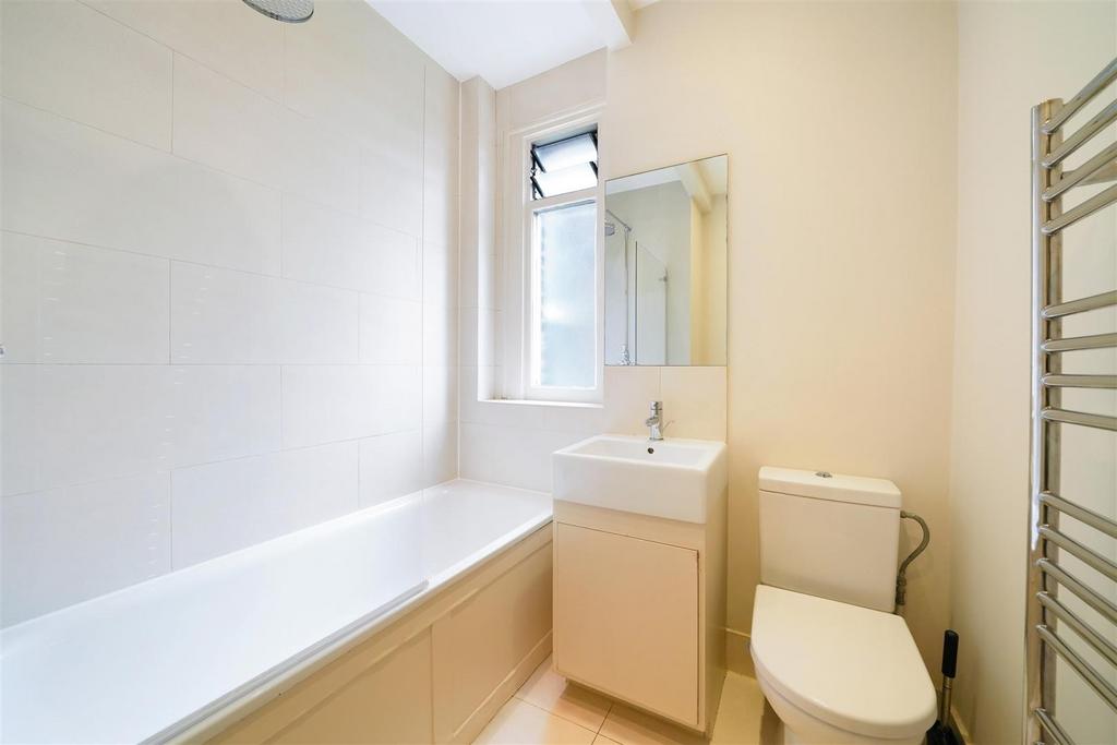 Flat D, 20 Vera Road - Qv Msey Yj Vo Iksax0dmky.jpg