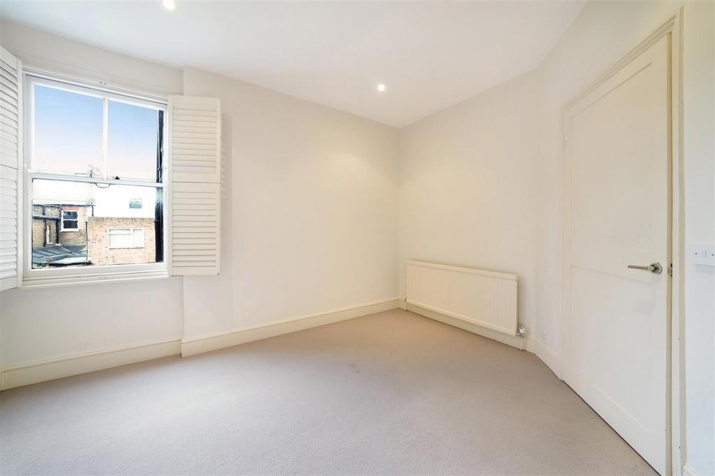 Flat D, 20 Vera Road - RPSg Qe RXz9o Gm Gq LR4k7.jpg