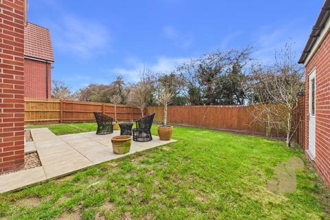 4 bedroom detached house for sale, Grace Farrant Road, Great Cornard