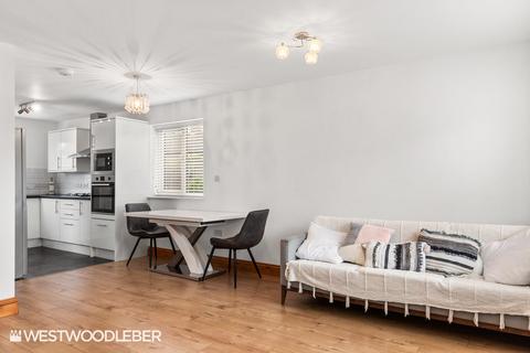 2 bedroom detached house for sale, St. Cuthberts Road, Hoddesdon EN11