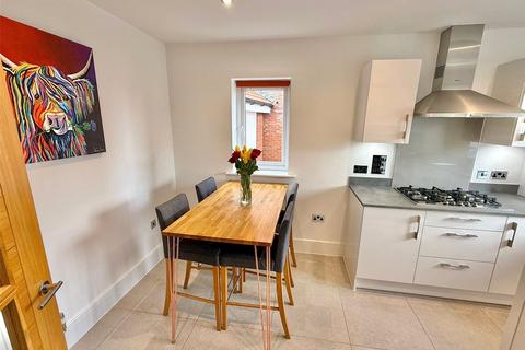 3 bedroom semi-detached house for sale, Bradley Road, Milford on Sea, Lymington, Hampshire, SO41