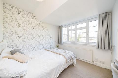 6 bedroom house for sale, Brooklands Road, Weybridge KT13