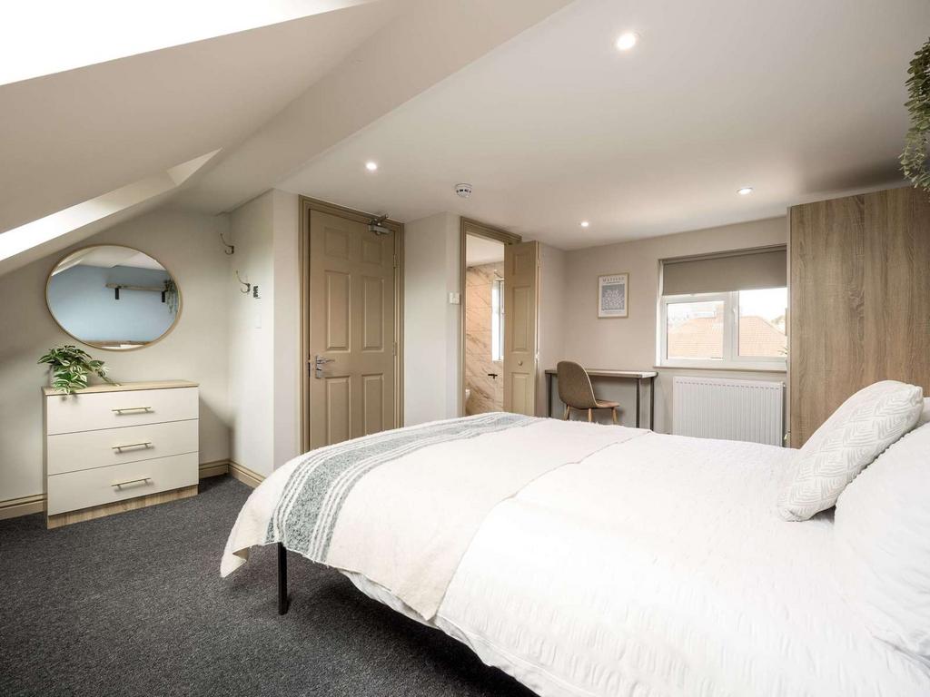 House in Oxford, Temple Cowley, Cowley - View 2