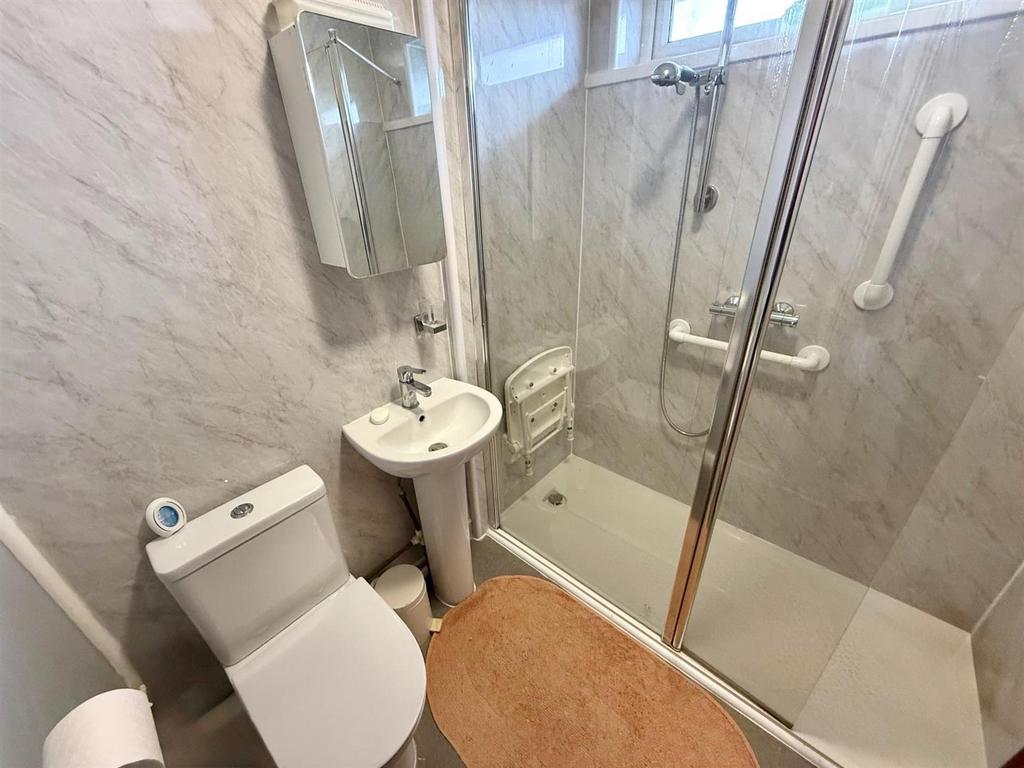 SD20 Shower.jpg