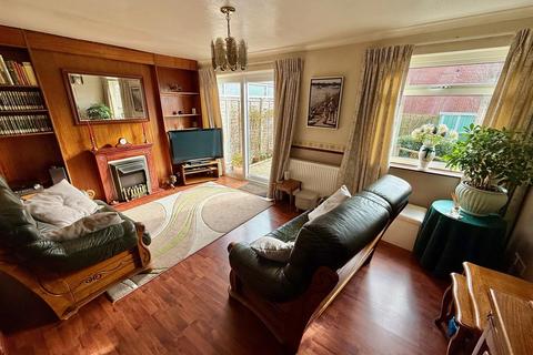 4 bedroom terraced house for sale, Spinney Drive, Cheswick Green, Solihull