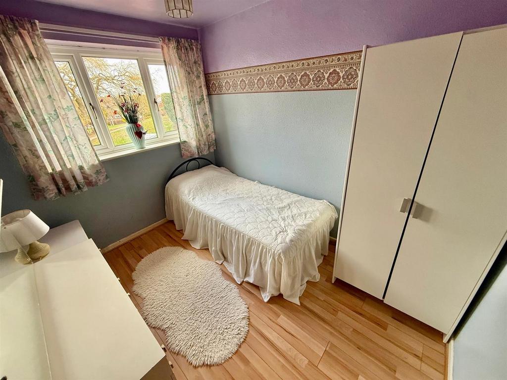 SD20 Bed3.jpg