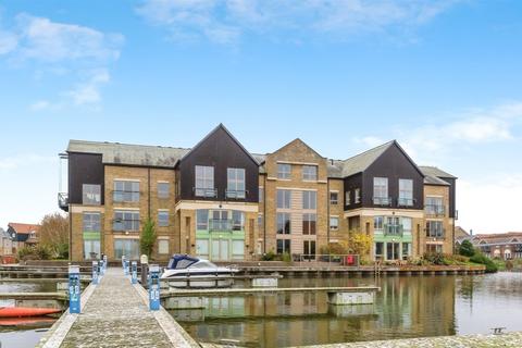 undefined, Marine Approach, Lincoln