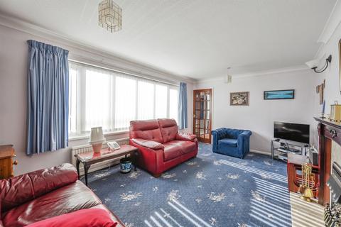 4 bedroom detached house for sale, Knoll Close, Littleover, Derby