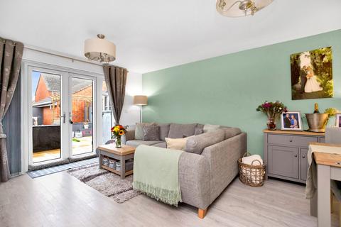 2 bedroom semi-detached house for sale, North Parade, Bordon GU35