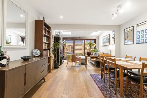 4 bedroom terraced house for sale, Britannia Close, London, SW4