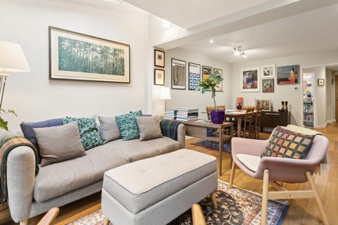 4 bedroom terraced house for sale, Britannia Close, London, SW4
