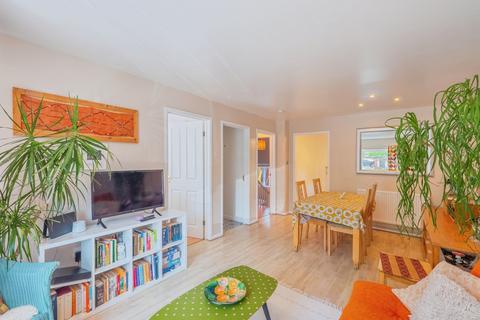 2 bedroom ground floor flat for sale, Kirtleton Avenue, Weymouth