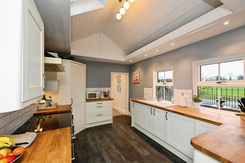 3 bedroom character property for sale, Station Road, Ten Mile Bank, DOWNHAM MARKET