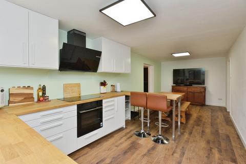 undefined, Harebell Close, Walnut Tree, Milton Keynes