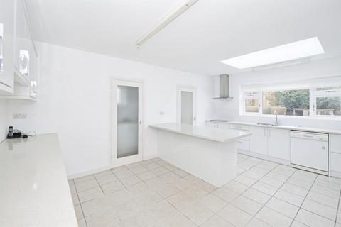 2 bedroom detached bungalow for sale, Station Road, Balsall Common