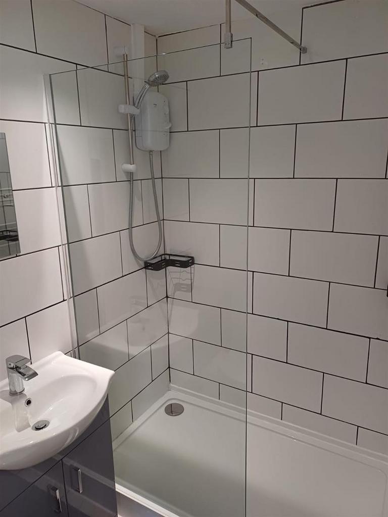 Shower room.jpg