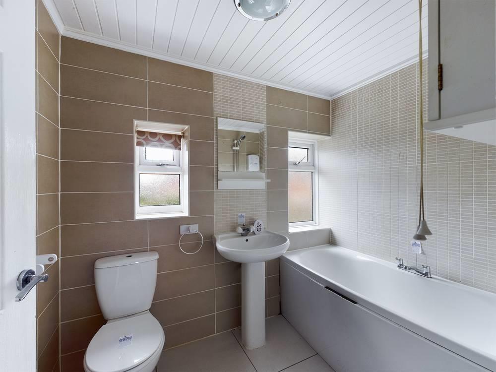 CAM00510 P1-PR0061-STILL03-thumbnail-h750-70.jpg