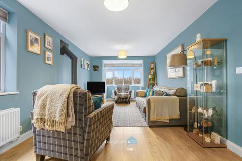4 bedroom detached house for sale, Chester Road South, Kidderminster DY10