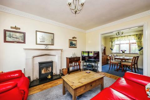 4 bedroom detached house for sale, Sharrard Close, Underwood, Nottingham