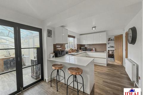 4 bedroom house for sale, Willowbrook, Skellow, Doncaster