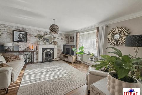 4 bedroom house for sale, Willowbrook, Skellow, Doncaster