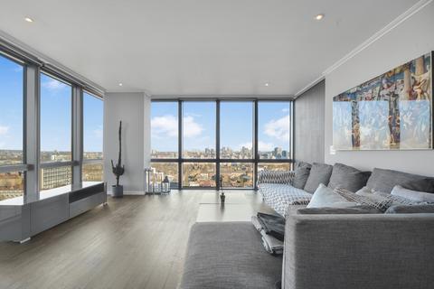 2 bedroom apartment to rent, West India Quay, Hertsmere Road E14
