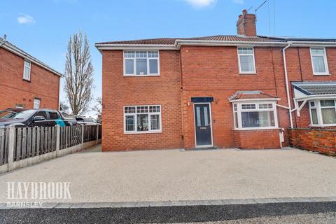 3 bedroom semi-detached house for sale, Redwood Avenue, Royston