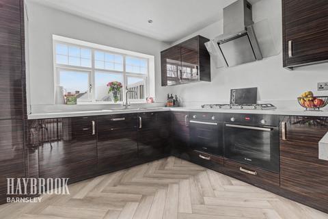 3 bedroom semi-detached house for sale, Redwood Avenue, Royston