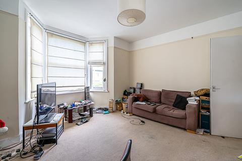 1 bedroom flat to rent, Santos Road London SW18