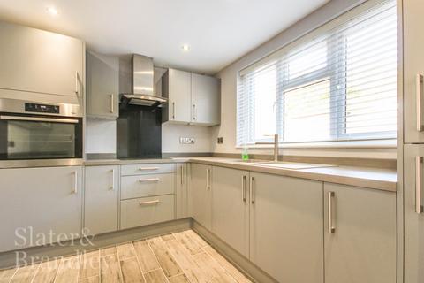 undefined, Yatesbury Crescent, Nottingham, Nottinghamshire, NG8