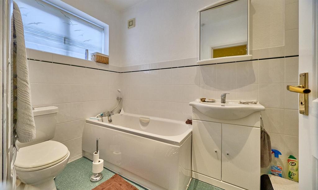 Bathroom to Side