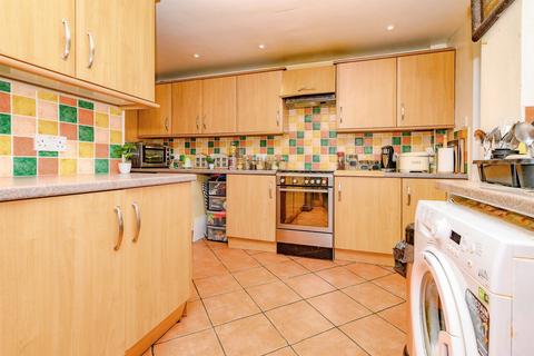 3 bedroom end of terrace house for sale, Woods Avenue, Hatfield